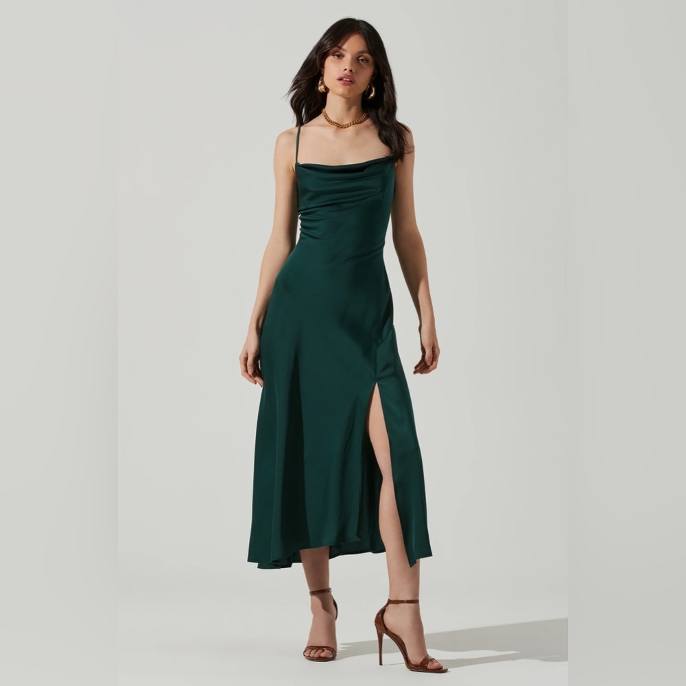 Astr the Label Gaia Dress - Hunter Green